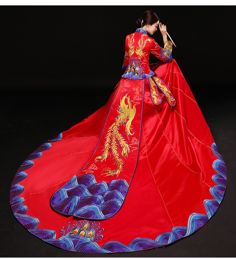 High Quality China traditional elegant bride wedding cheongsam dress Chinese dragon phoenix Suzhou Embroidery gown Fashion show