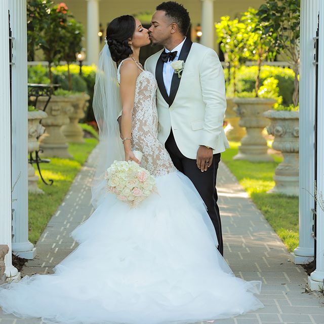 Backless Mermaid Wedding Dresses Spaghetti Straps Lace Wedding Gowns Beaded Sexy Long Bride Dresses Tiers Tulle Skirt trouwjurk, Ivory
Backless Mermaid Wedding Dresses Spaghetti Straps Lace Wedding Gowns Beaded Sexy Long Bride Dresses Tiers Tulle Skirt trouwjurk, Ivory