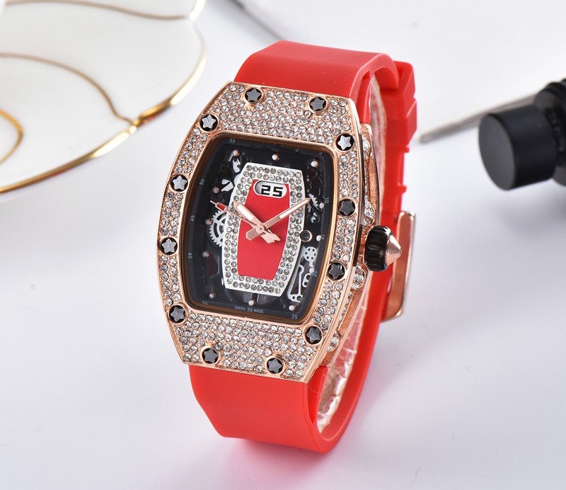 2018 new watch leisure fashion set auger sports watch men's and women's leisure fashion quartz watch1
2018 new watch leisure fashion set auger sports watch men's and women's leisure fashion quartz watch1