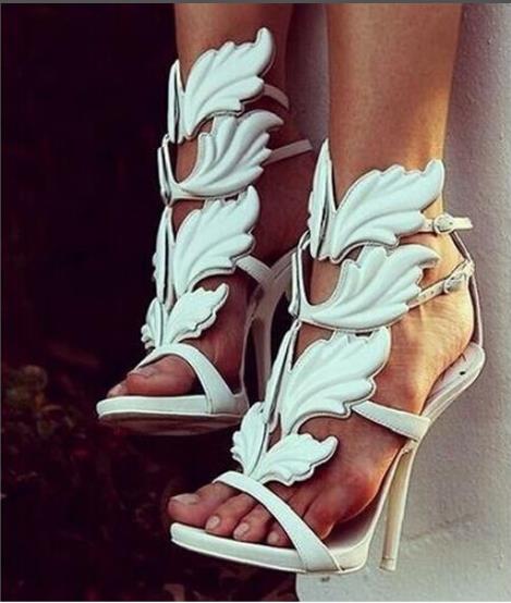 Hot Kardashian Luxury Women Suede Cruel Summer Pumps Poli Golden Metal Leaf Winged Gladiator Sandals Chaussures à talons hauts avec boîte d'origi