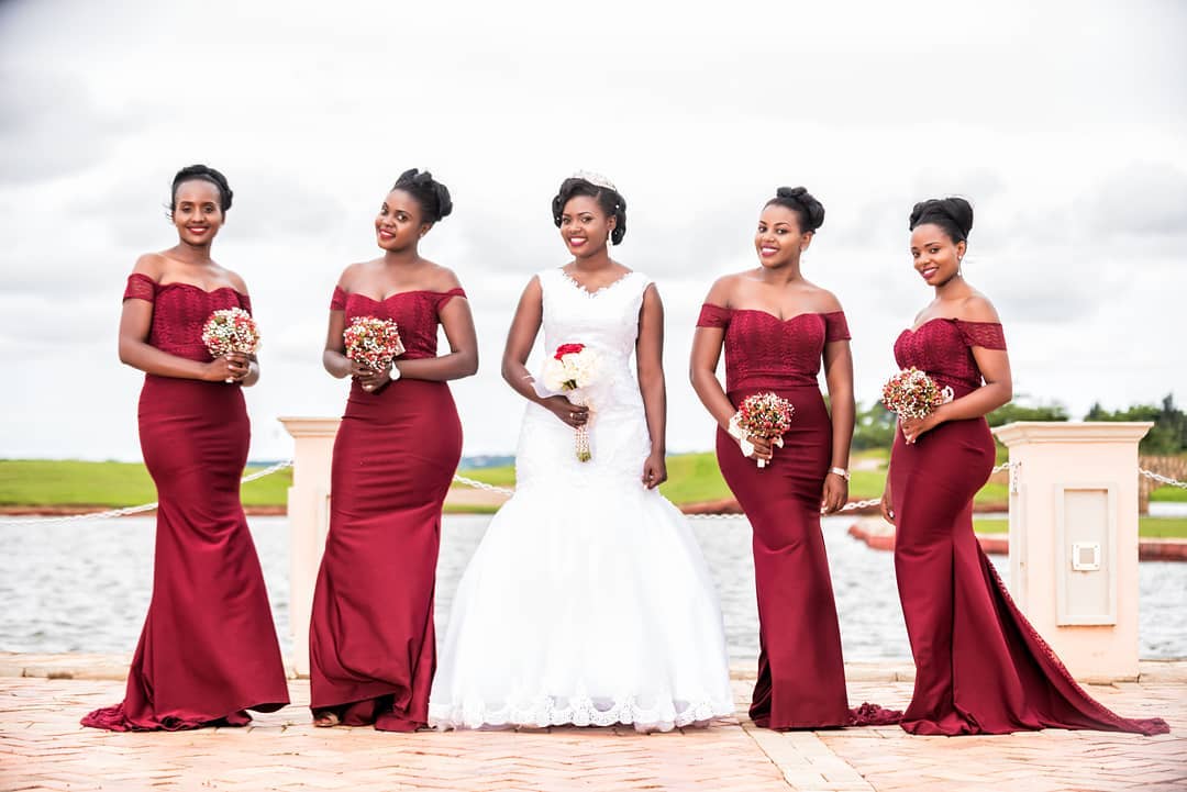 African New Fashion Dark Red Mermaid Bridesmaid Dresses Off Shoulder Pleats Floor Length Formal Maid Of Honor Dress Vesitdos