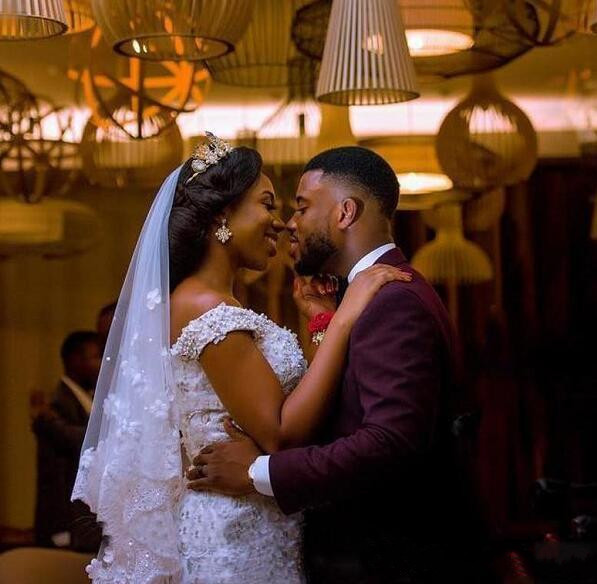 Saudi Africa Plus Size Wedding Dresses Off The Shoulder Appliques Beaded Mermaid Wedding Dress Sweep Train Lace Up Back Bridal Gowns