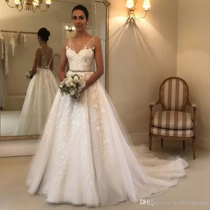 Vintage A e Backless Wedding Dresses V Neck Applique Pearls Beads Belt Lace Bridal Gowns Court Train Tulle Custom Made Vestido De Novia