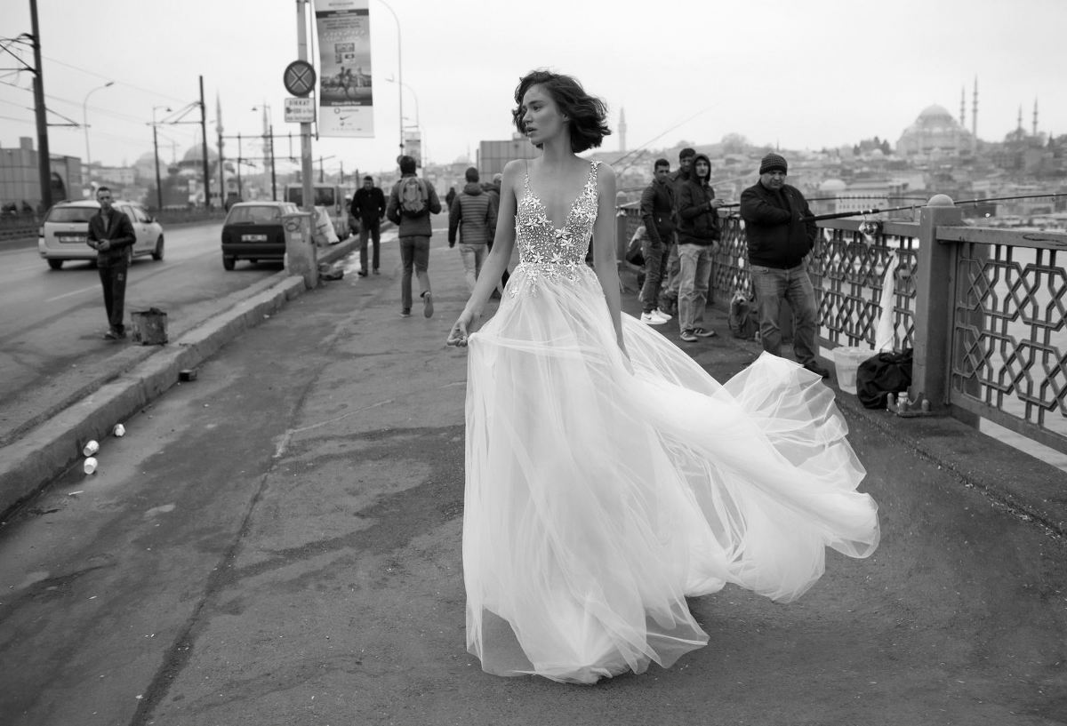 liz martinez star lace dresses abiti da sposa v neck backless sexy bridal gowns beach a line princess wedding dress