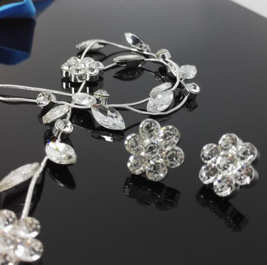 new hot Bridal wedding decoration plum flower gem two-piece necklace, earring set, long necklace, fashion classic, exquisite and elegant