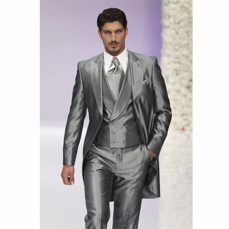 New Arrival Peaked Lapel Silvery Morning Style Tailcoat Men Party Groomsmen Suits in Wedding Tuxedos(Jacket+Pants+Tie+Vest) NO;308, Same as image
New Arrival Peaked Lapel Silvery Morning Style Tailcoat Men Party Groomsmen Suits in Wedding Tuxedos(Jacket+Pants+Tie+Vest) NO;308, Same as image