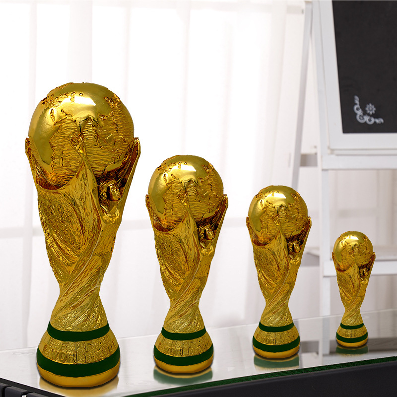 New World Cup trophy for Russia World Cup trophy model football trophy fans souvenir.
New World Cup trophy for Russia World Cup trophy model football trophy fans souvenir.