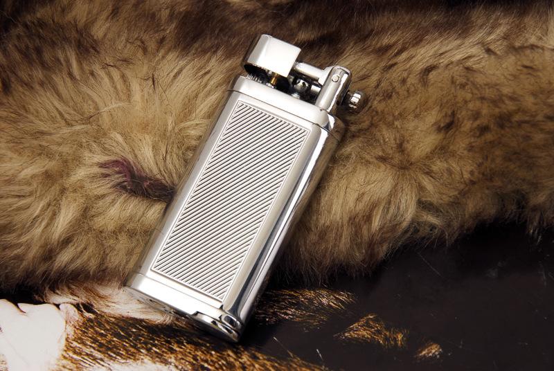 Arrival Hot Genuine Product Wholesale SPUNK Wind-proof Creative Pipe Lighter New Metal Torch With Gift Box W260202