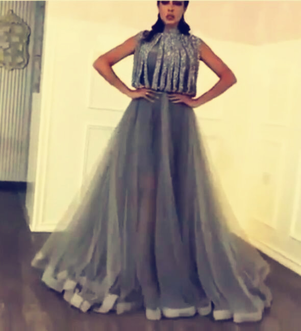 Evening dress Yousef aljasmi 2018 Kim kardashian Dark grey Ball gown High neck Myriam Almoda gianninaazar ZuhLair murad Ziadnakad, Same with picture
Evening dress Yousef aljasmi 2018 Kim kardashian Dark grey Ball gown High neck Myriam Almoda gianninaazar ZuhLair murad Ziadnakad, Same with picture