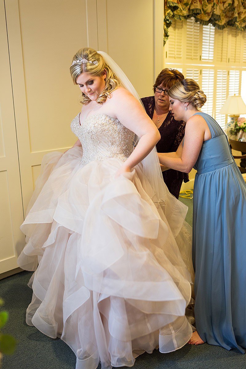 2018 Plus Size Wedding Dresses Sweetheart Beading Luxury Ruffles Sleevelss Country Bridal Gowns Fat Bride Custom Made Boho Wedding Dress