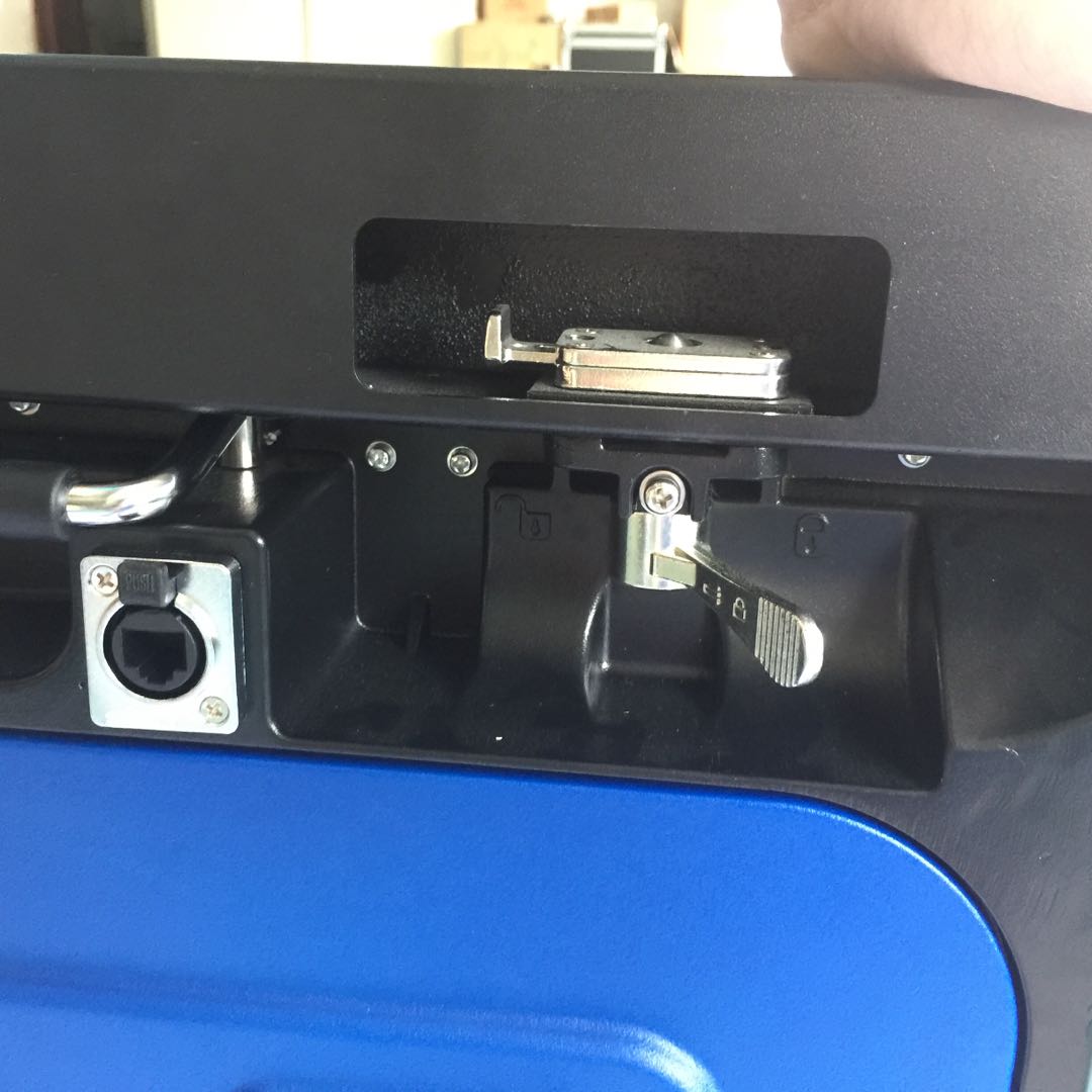 Shenzhen ASLLED Die-cast Aluminum Cabinet Hanging Hook Hanging Beam Cabinet Size 576x576mm Indoor And Outdoor P3&P6