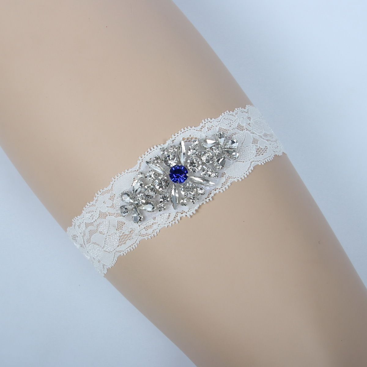 One Piece Lace Wedding Garters Set Bridal Garters Belt Blue Rhinestones Crystals Wedding Bridal Leg Garters 2019 In Stock Cheap