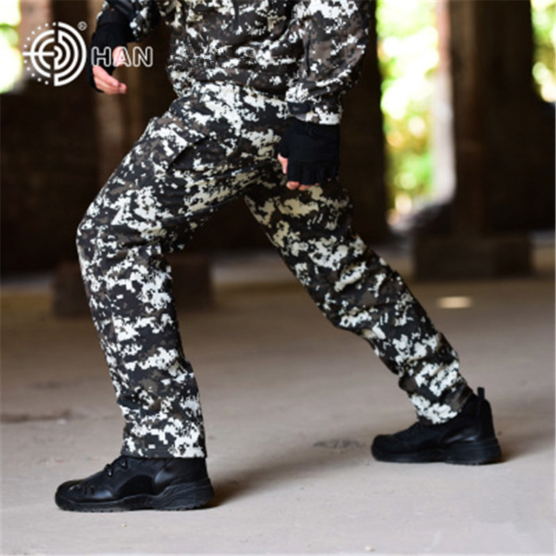 Men Military fan Pants Shark skin Camo Print Warm pants men Winter fleece pants black green waterproof casual Camouflage print trousers
Men Military fan Pants Shark skin Camo Print Warm pants men Winter fleece pants black green waterproof casual Camouflage print trousers