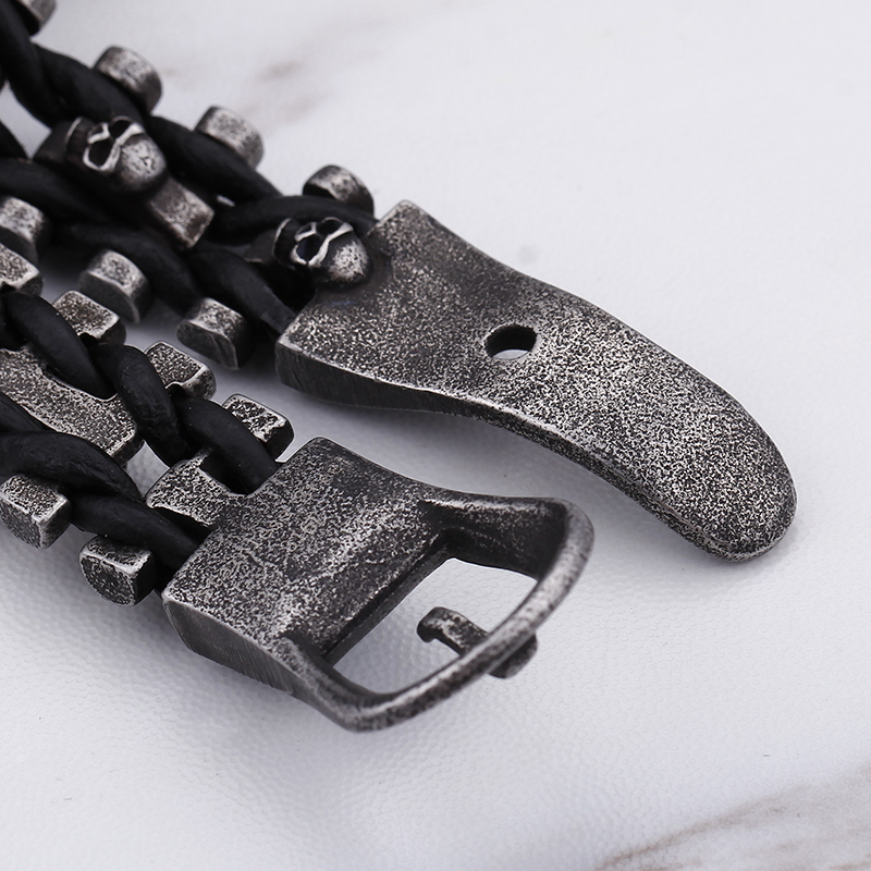 Classic Men's Punk Chain Bracelet  Skeleton Motif, Durable Stainless Steel, Vintage Silver Tone with Secure Buckle Closure