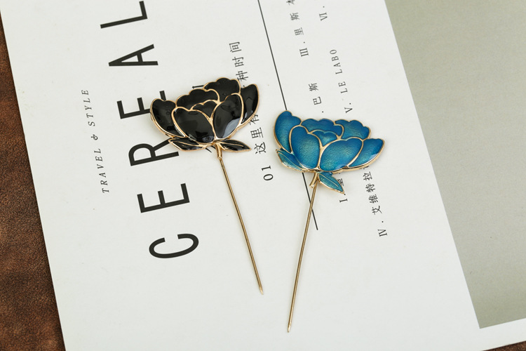 Alliage Vintage Lady Boutique Accessoires Métal Corsage Style Britannique Plug-in Broche Broches Broche pour Homme Homme En Gros Drop Shipping