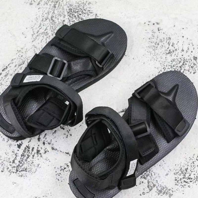 Sandals king!!! Suicoke fashion sandals beach shoes slipper for men and women.