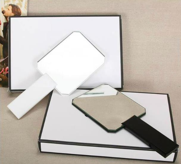 2018 HOT Famous pattern New fashion acrylic makeup handle mirror high-quality portable vanity mirror with gift box
2018 HOT Famous pattern New fashion acrylic makeup handle mirror high-quality portable vanity mirror with gift box