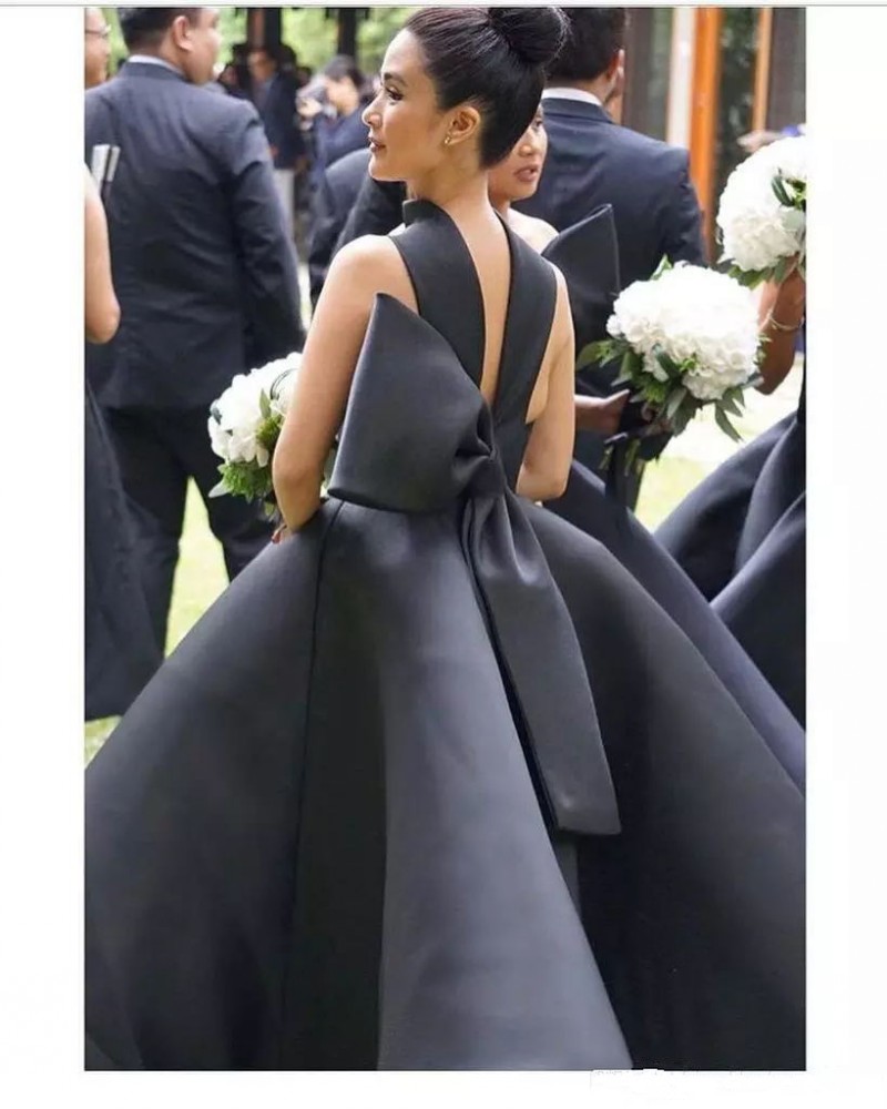 Fall 2018 Special Black Bridesmaid Dresses Halter Puffy A Line Tea-length Satin Bridesmaid Dresses with Big Bow Wedding Guest Dress