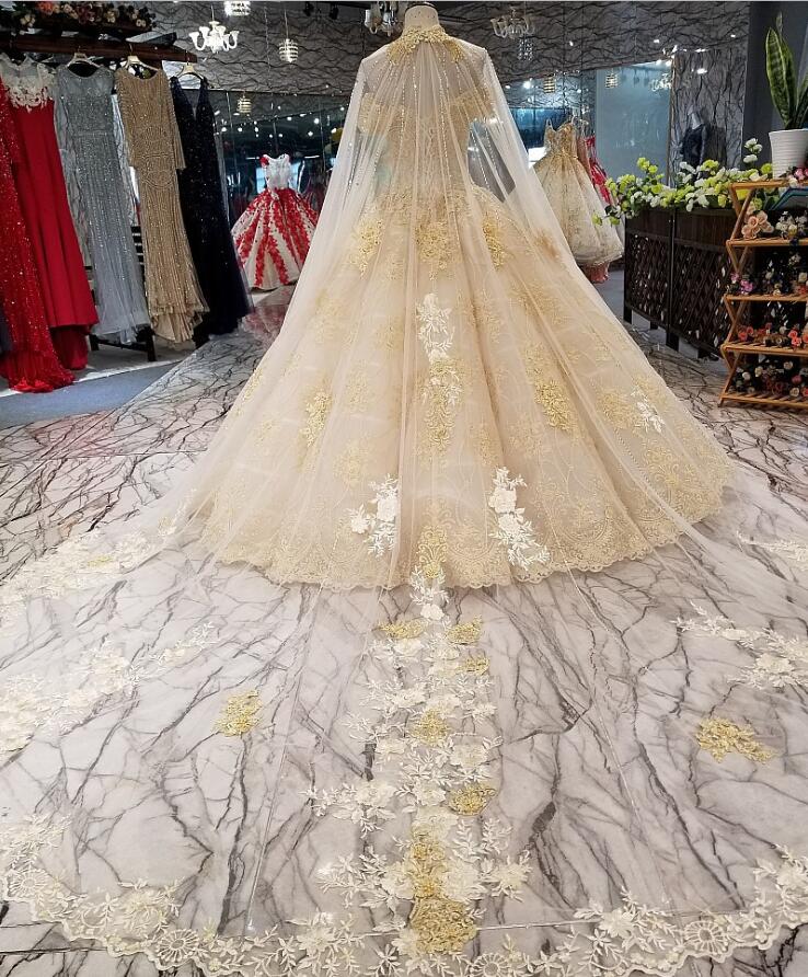 Vintage Gold Dresses With Detachable Wrap Cape High Neck Beaded Appliques Arabic Bridal Gowns Custom Made Plus Size Wedding Dress