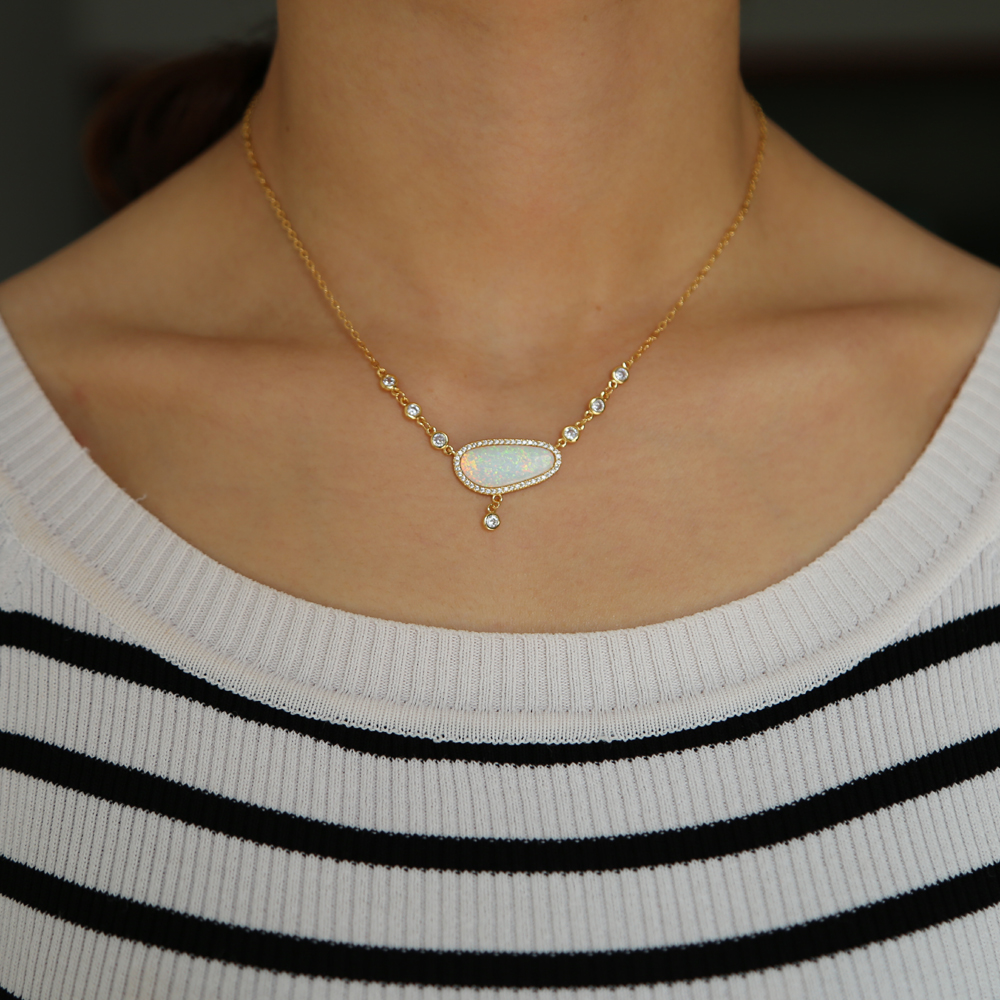 fashion jewelry High quality big white fire opal gemstone european hot selling luxury vintage modern jewelry necklace for ladies gift