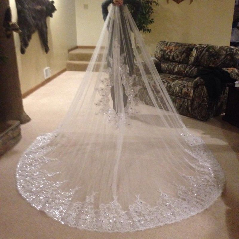 Gorgeous Sequined One Layer Long Wedding Veils 3M Lace Trim Soft Tulle Rhinestones Cathedral Bridal Veil Accessories With Comb, Ivory
Gorgeous Sequined One Layer Long Wedding Veils 3M Lace Trim Soft Tulle Rhinestones Cathedral Bridal Veil Accessories With Comb, Ivory