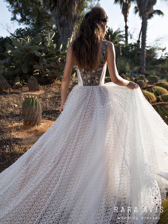 New Boho Lace Wedding Dresses Spaghetti Backless Wedding Bridal Gowns Sweep Train A Line Bohemian Beach Wedding Dress abiti da sposa