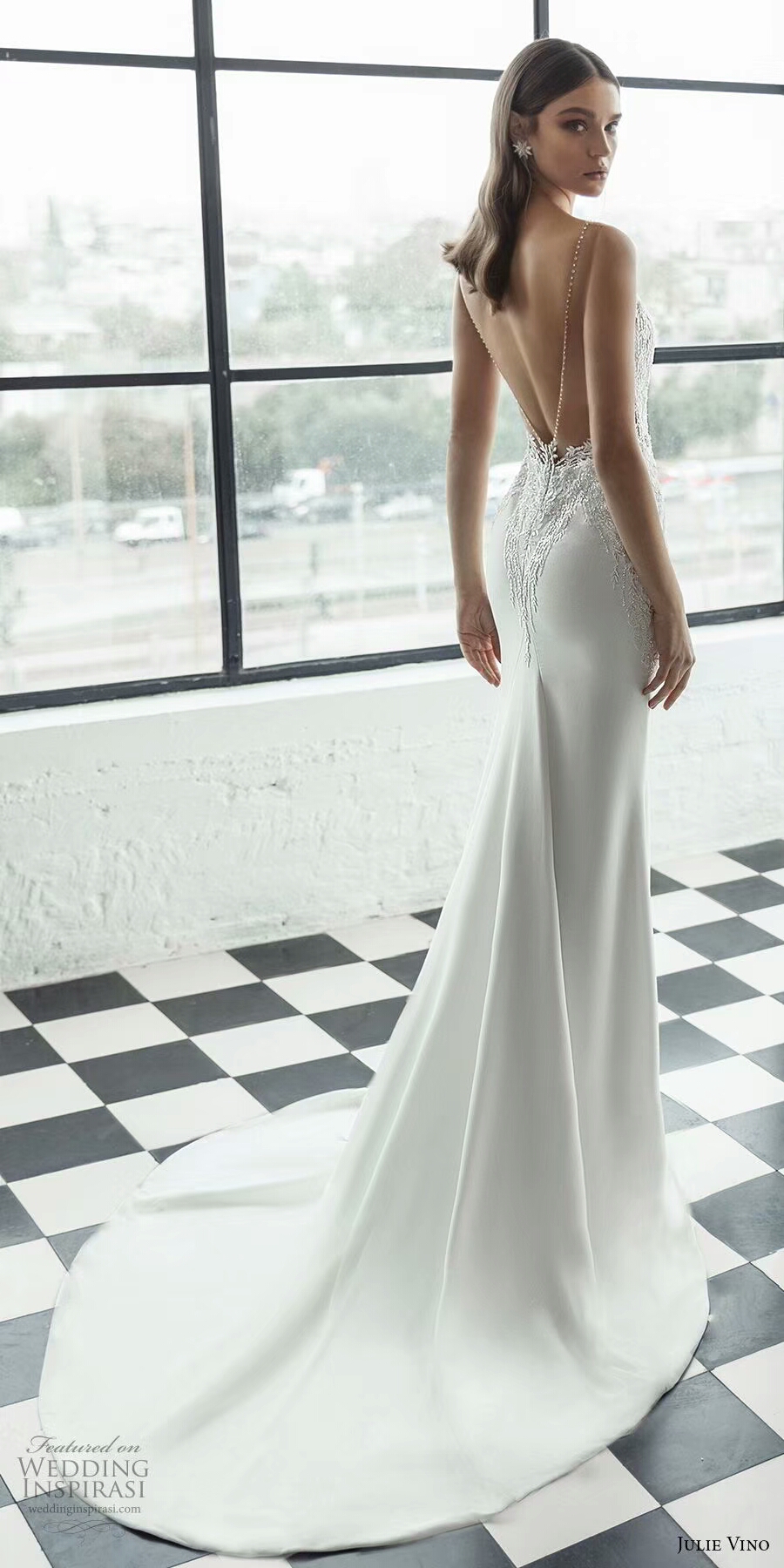 2019 Julie Vino Mermaid Wedding Dresses With Wrap Deep V Neck Lace Applique Sexy Bohemian Wedding Gowns Backless Sweep Train Beach Bridal