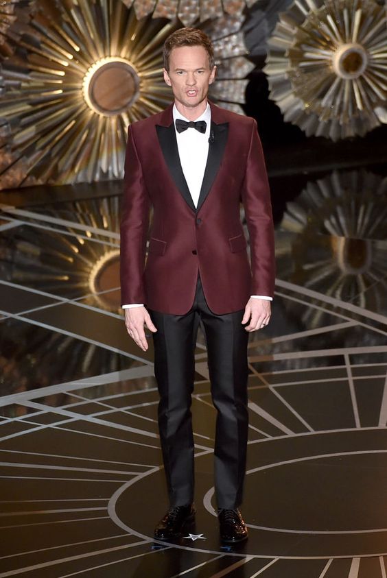 High Quality Burgundy Mens Suits Slim Fit Two Pieces Groomsmen Wedding Tuxedos For Men Blazers Peaked Lapel Formal Suit (Jacket+Pants), Gray
High Quality Burgundy Mens Suits Slim Fit Two Pieces Groomsmen Wedding Tuxedos For Men Blazers Peaked Lapel Formal Suit (Jacket+Pants), Gray