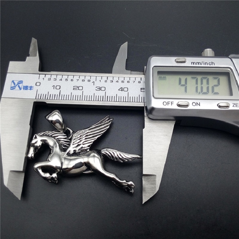 Stainless Steel Pegasus Pendant Necklace 18K Gold Plated No Fade Charm Pegasus Horse Mens Jewelry