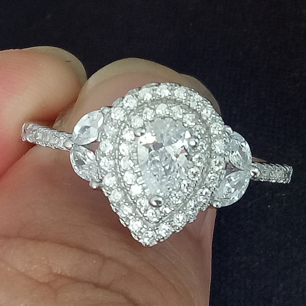 Sterg Sier White Topaz Wedding Band for Her, Never Fade Drop Water Design