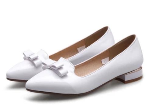 Free send 2018 spring and autumn new style pointed end bowknot low heel women shoes, Black
Free send 2018 spring and autumn new style pointed end bowknot low heel women shoes, Black