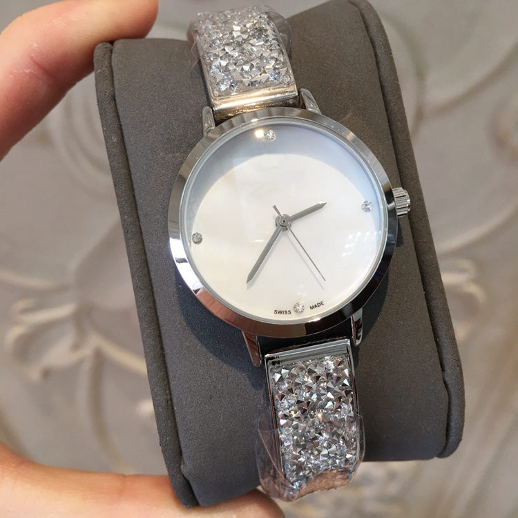 2019 brand swan New design Lady female quartz Steel Bracelet Chain rose Women watch Dress Watch with diamond Japan Movement Life Waterproof, Rose black
2019 brand swan New design Lady female quartz Steel Bracelet Chain rose Women watch Dress Watch with diamond Japan Movement Life Waterproof, Rose black