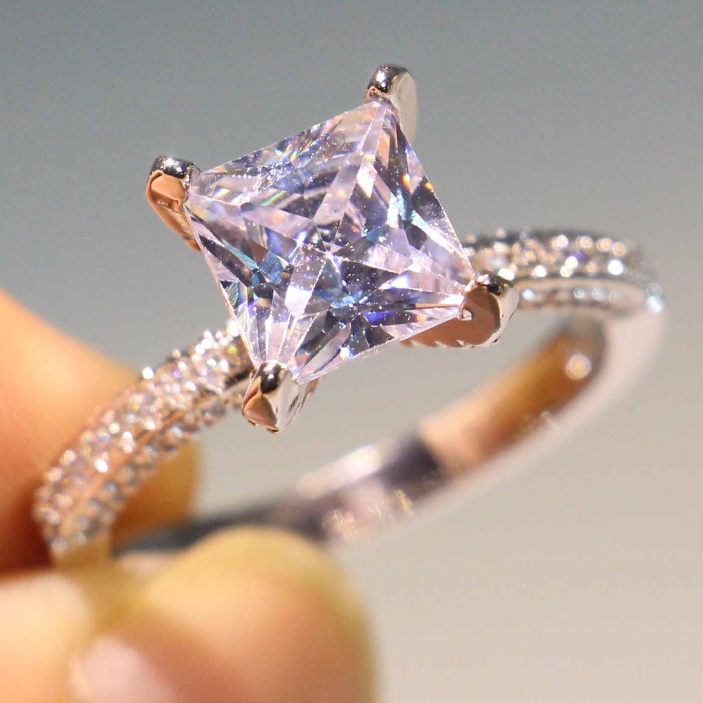 Classical Luxury Jewelry 925 Sterling Silver Princess Cut White Topaz Pave CZ Eternity Infinity Women Wedding Band Ring For Lovers' Gift