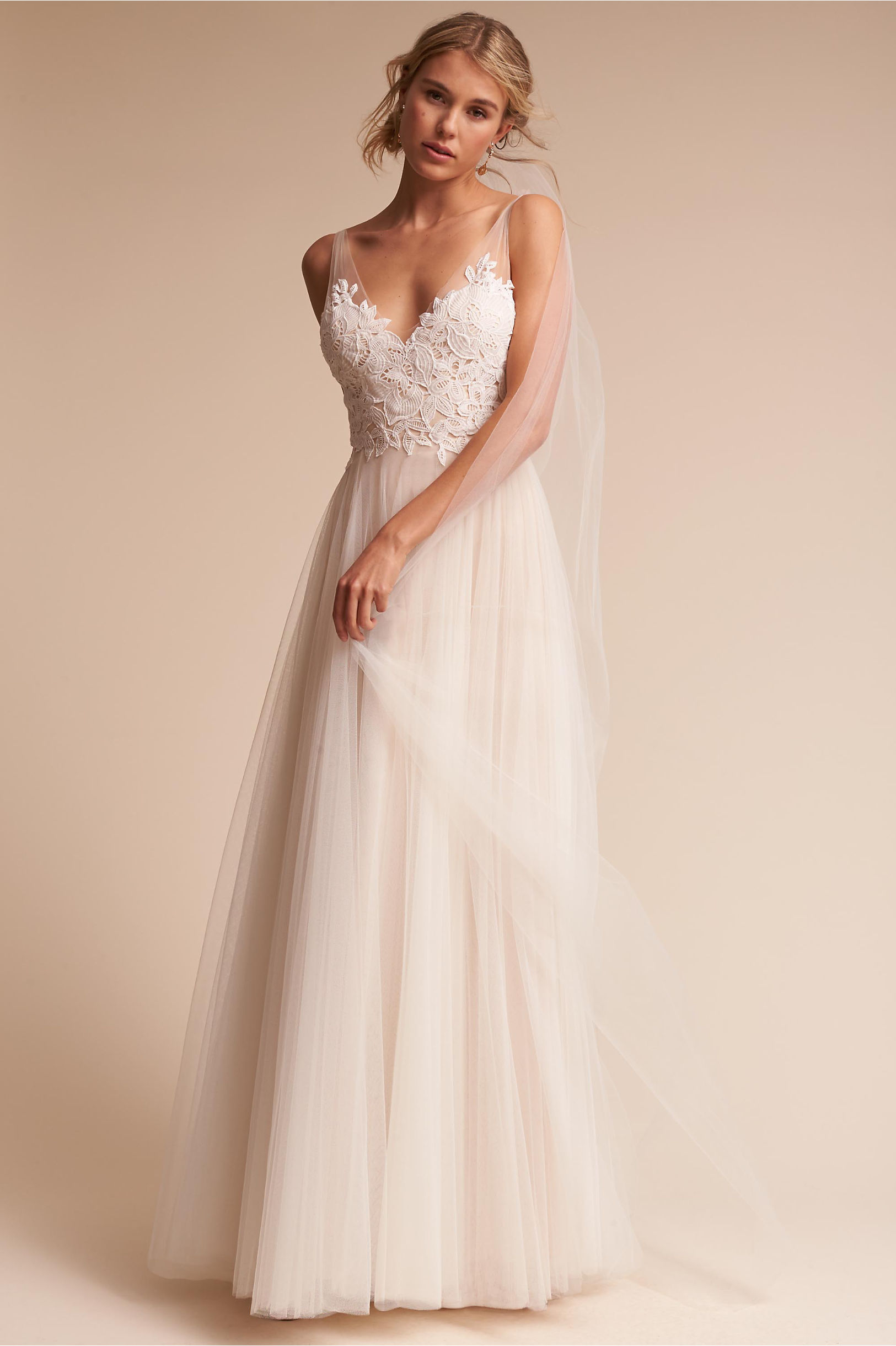 BHLDN Beach Dresses V Neck Sexy Backless Lace Appliqued Sweep Train Cheap Boho Wedding Dress A e Plus Size Bridal Gowns