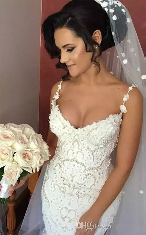 Princess Mermaid Wedding Dresses With Major Pearls Beads Sequins Appliques Sexy Backless Wedding Gowns Covered Buttons Luxury Bridal Dress