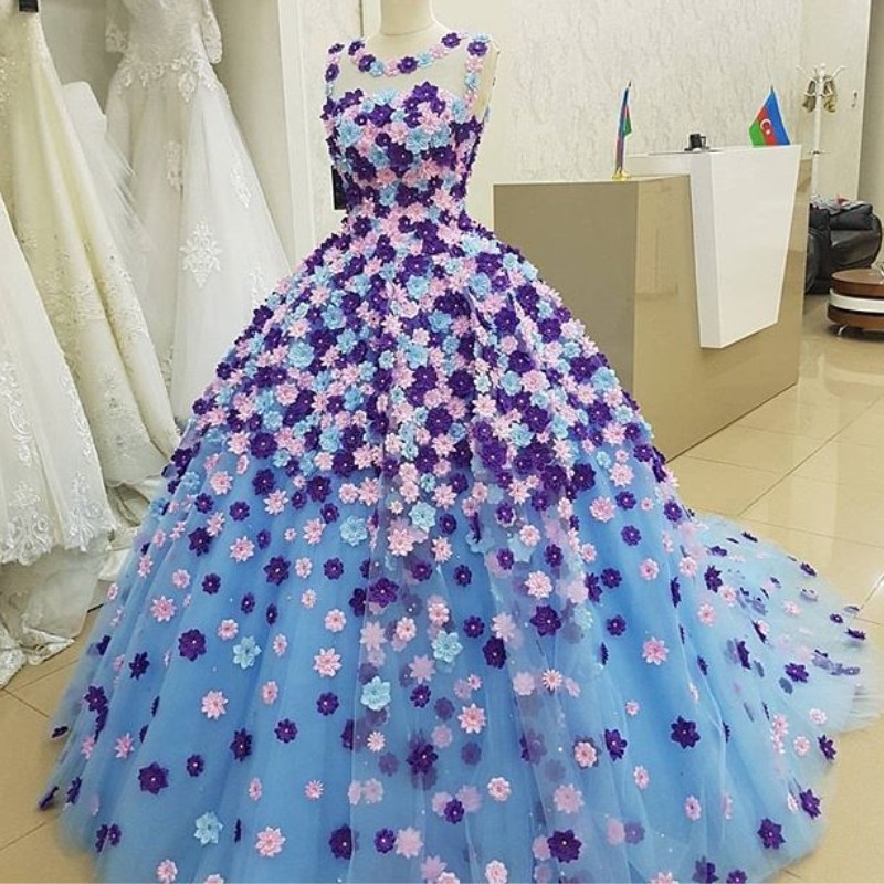 Gorgeous 3D-Petals Evening Dresses Jewel Neck Sleeveless Fluffy Tulle Ball Gown Party Dress Stunning Saudi Arabia Celebrity Evening Gowns