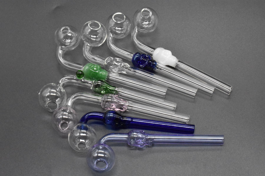 Wholesale 14cm Handle Skull Smoking Pipe Colorful Glass Pipes Curved Mini Beautiful herb Pipe Cheap Smoking Accessories
Wholesale 14cm Handle Skull Smoking Pipe Colorful Glass Pipes Curved Mini Beautiful herb Pipe Cheap Smoking Accessories