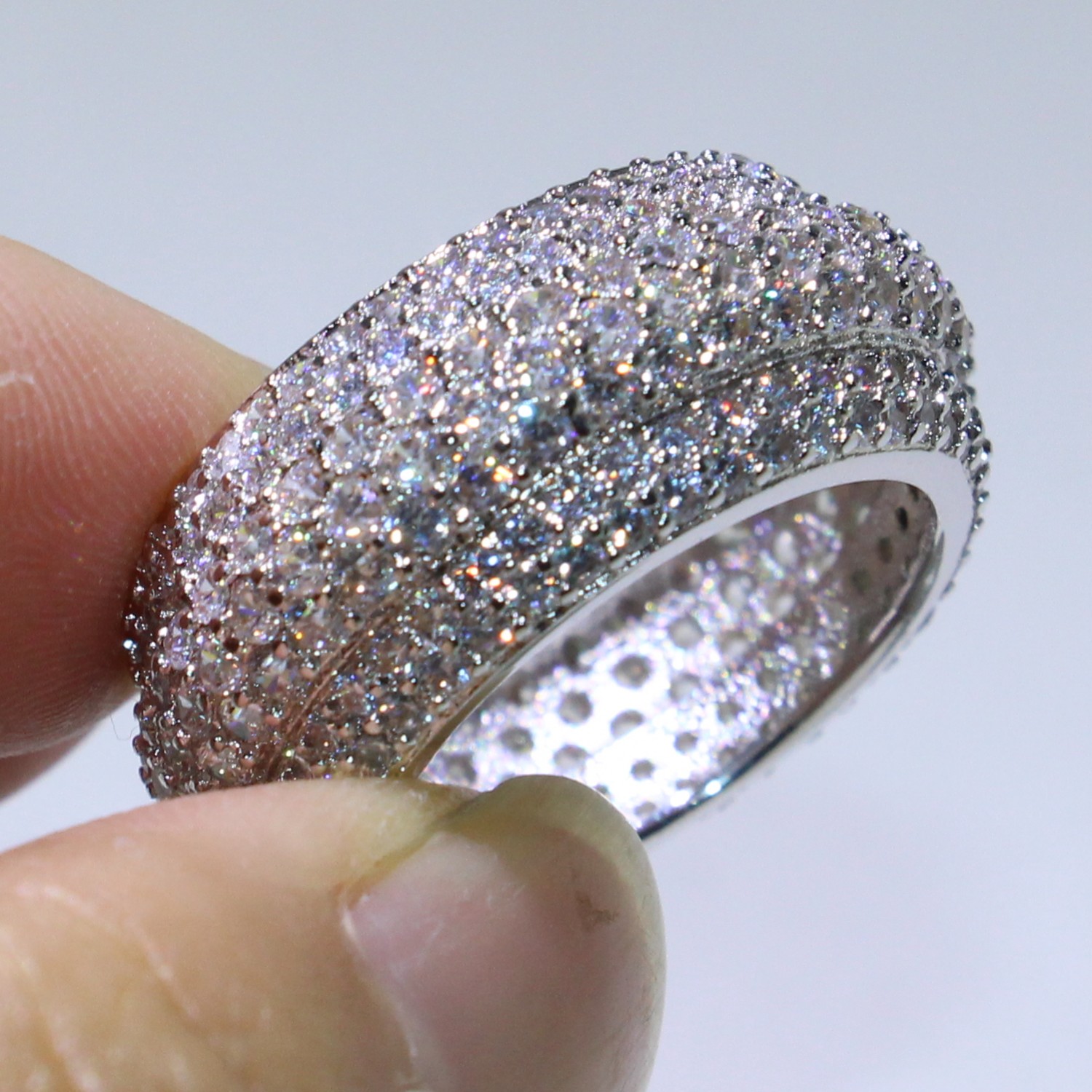 Sterg Sier Circle Ring: Radiant White Sapphire CZ Dia Gemstones