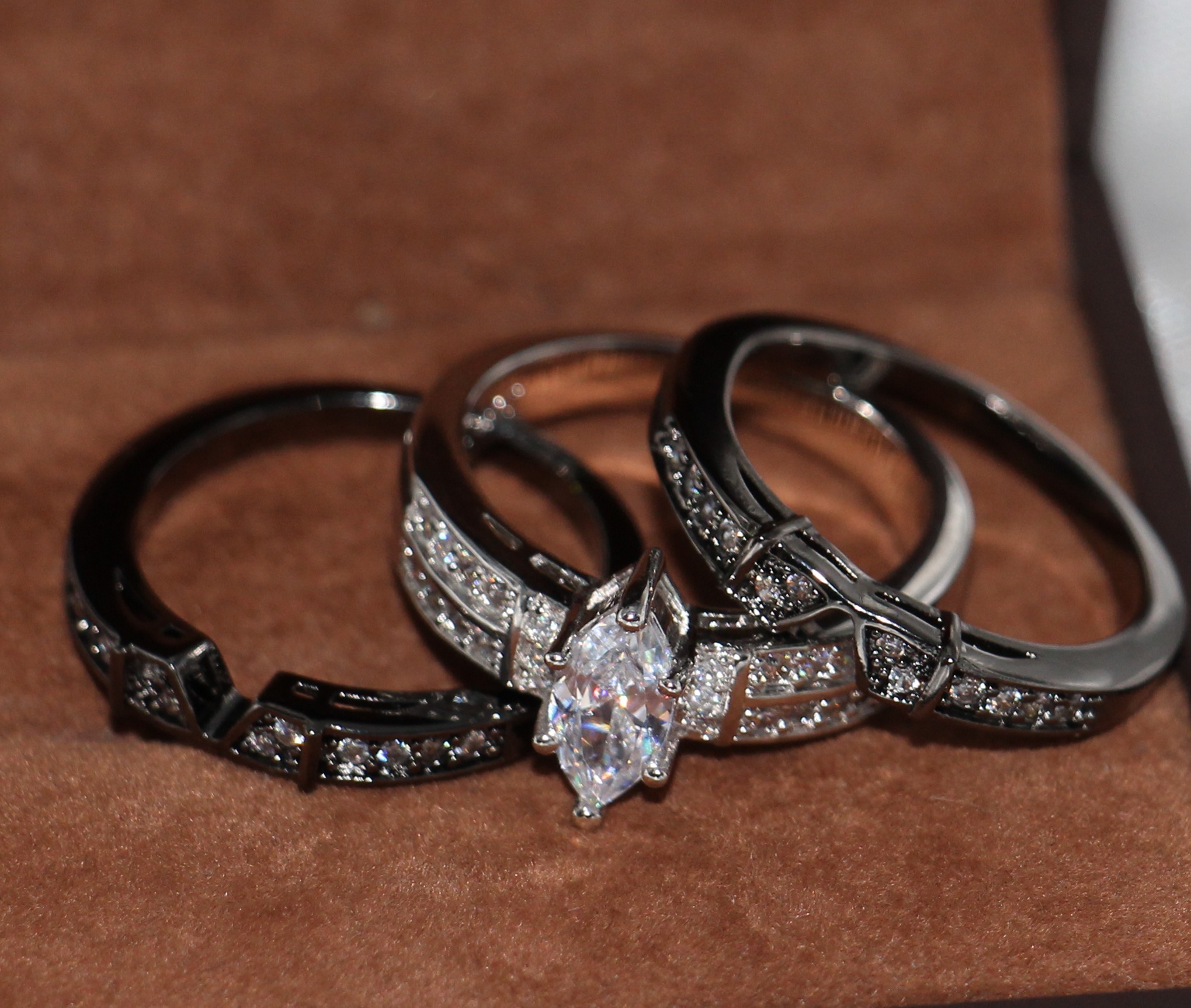 Vintage Fashion Jewelry High Quality 14KT White&Black Gold Filled Marquise CZ Diamond Topaz Gemstones 3 IN 1 Wedding Couple Ring Set Gift