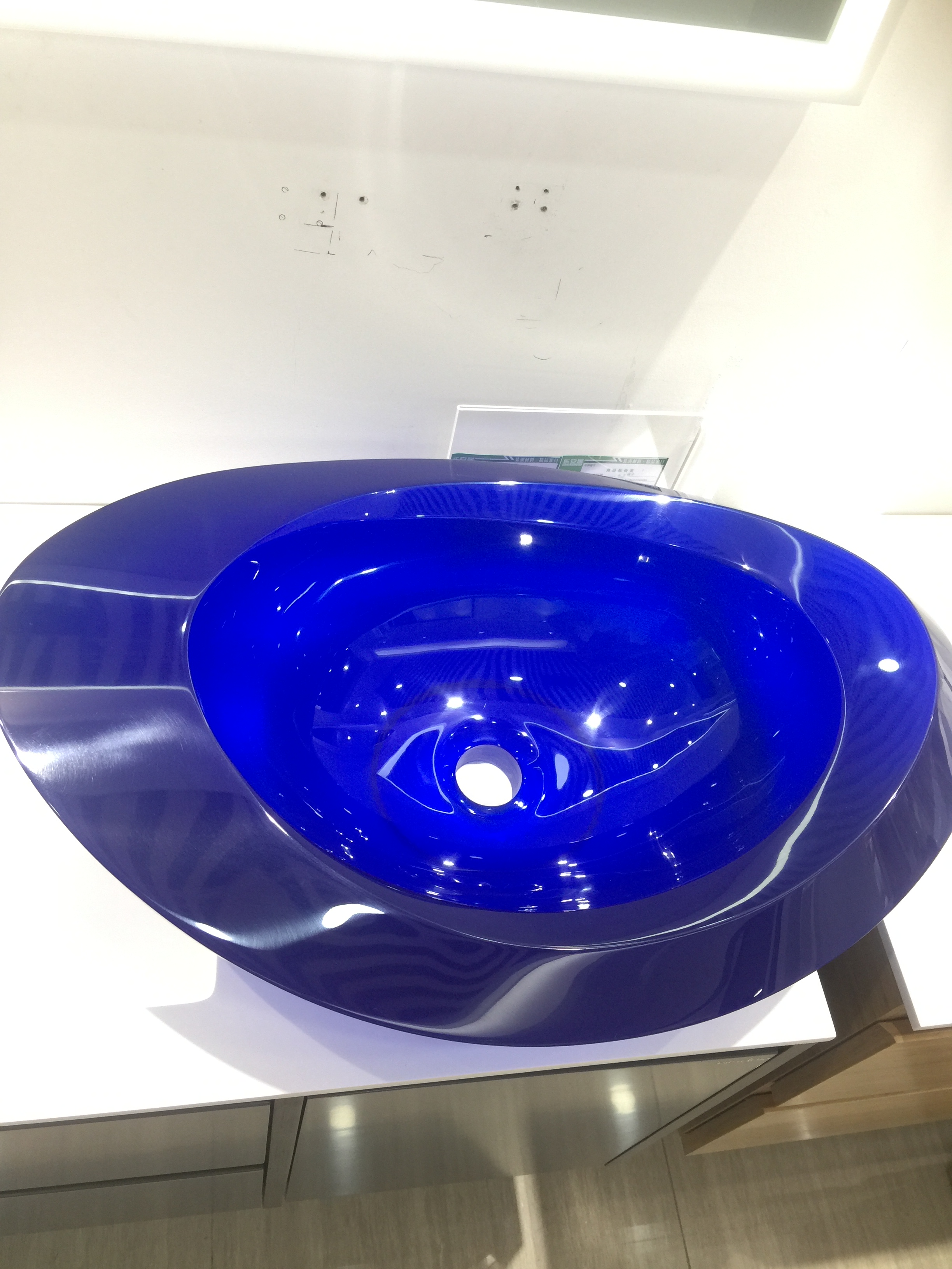 Premium Quality Bathroom Enameled Vessel Sink in Various Hues | Ideal Addition to Your Lavatory Space