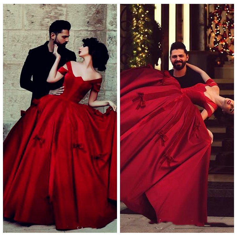 2018 Off Shoulder Sweet 16 Princess Burgundy Satin Ball Gown Quinceanera Dress Arabic Style Formal Sweet 16 Evening Prom Gowns, Same as picture
2018 Off Shoulder Sweet 16 Princess Burgundy Satin Ball Gown Quinceanera Dress Arabic Style Formal Sweet 16 Evening Prom Gowns, Same as picture