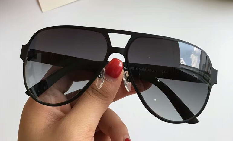 Mens Pilot Sunglass… - image