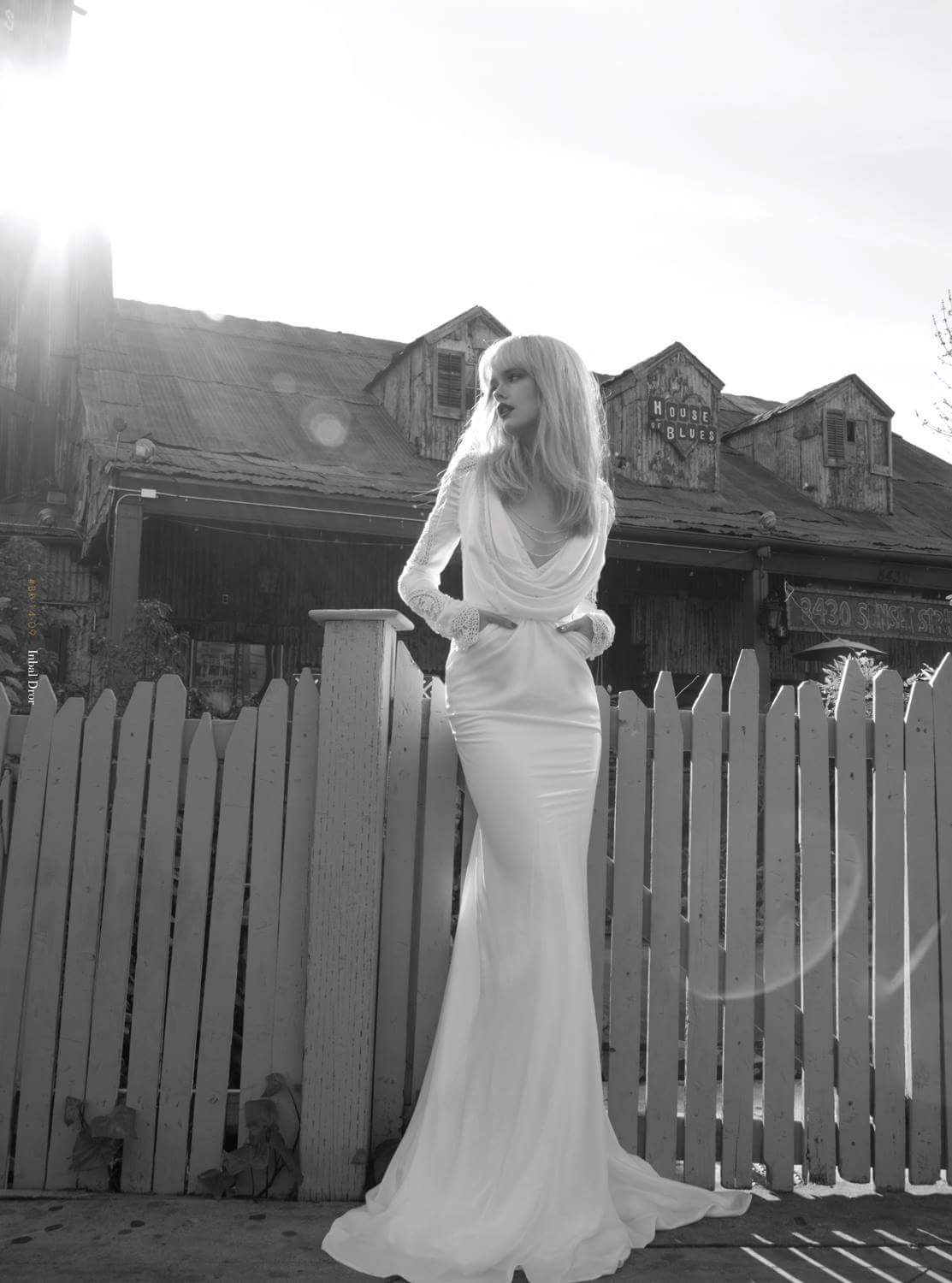 Inbal Dror Elegant Satin Wedding Dress Sexy V Neck Lace Long Sleeve Sweep Train Bridal Gowns Custom Made Designer Wedding Dresses