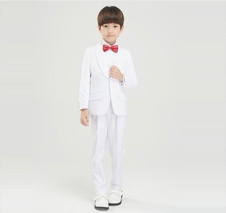 The new boy's suit three-piece suit (coat + vest + pants), slim and handsome, suitable for multiple wear, Same as image
The new boy's suit three-piece suit (coat + vest + pants), slim and handsome, suitable for multiple wear, Same as image