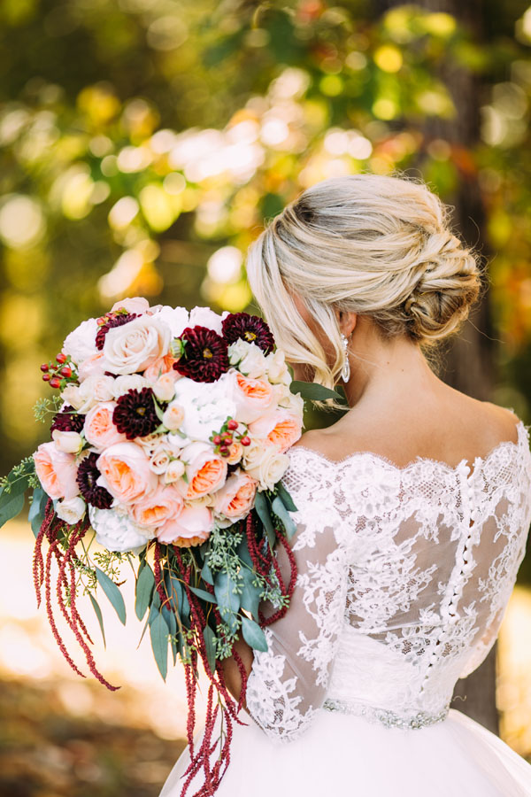 Country Bohemian Sexy Beach Tiered Tulle Dresses Lace Applique 1/2 Sleeves Off Shoulder Gowns Boho Wedding Bridal Gown