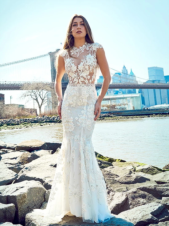 2019 Mermaid Wedding Dresses Jewel Neck Lace Illusion Appliques Sweep Train Illusion Sexy Boho Country Wedding Dress Cap Sleeve Beach Bridal