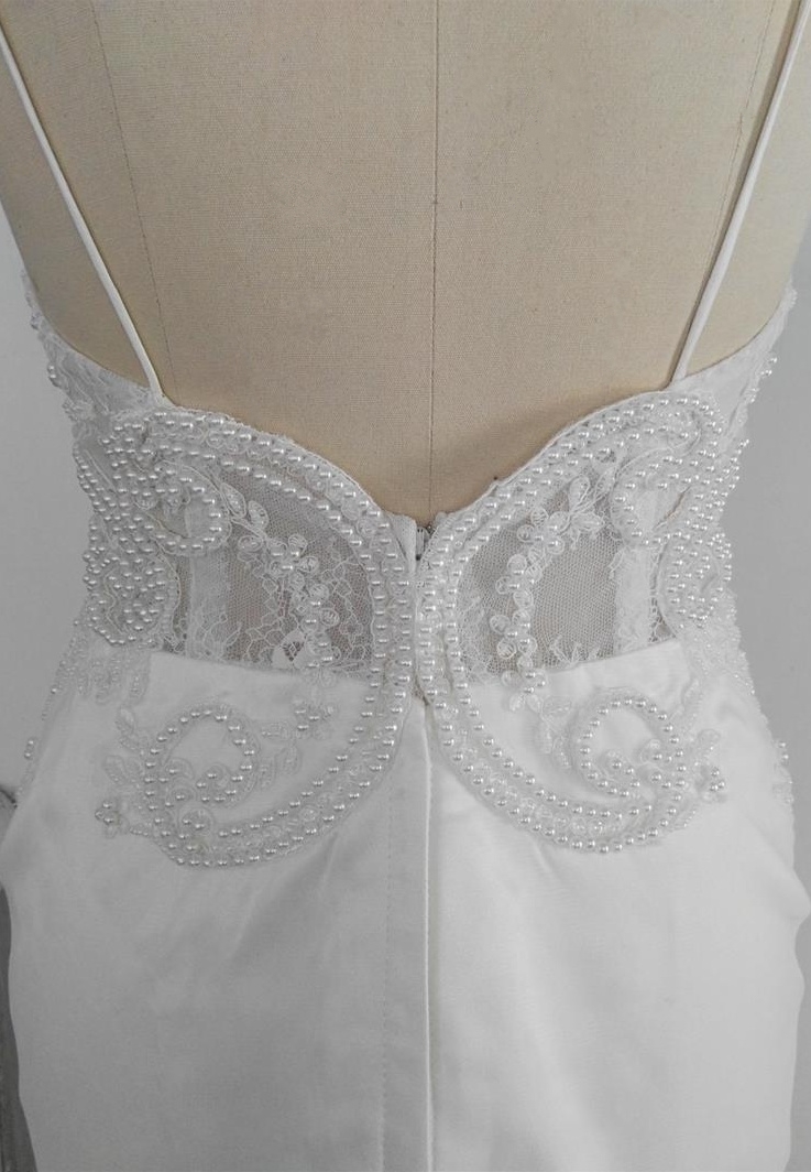 Sexy Ivory White Backless Mermaid Wedding Dresses Vintage Lace Spaghetti Straps Tulle Court Train Bridal Gowns Trumpet Vestido De Noiva