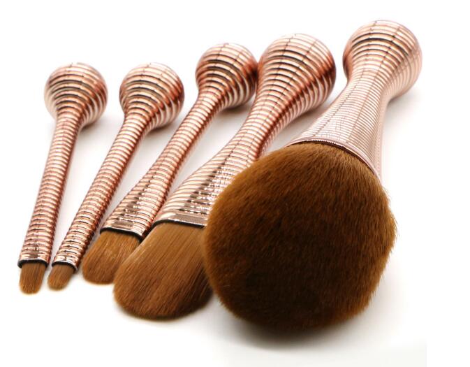 Top Quality! Christmas Gifts beauty brushes 5pcs set with box makeup brush foudation powder brush set
Top Quality! Christmas Gifts beauty brushes 5pcs set with box makeup brush foudation powder brush set