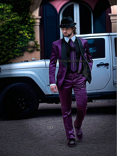 Brand New One Button Purple Satin Groom Tuxedos Beautiful Men Formal Suits Men Wear Wedding Prom Dinner Suits Custom Made(Jacket+Pants) 742, Same as image
Brand New One Button Purple Satin Groom Tuxedos Beautiful Men Formal Suits Men Wear Wedding Prom Dinner Suits Custom Made(Jacket+Pants) 742, Same as image