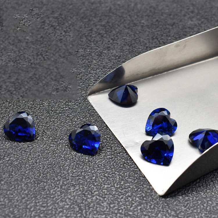 Best Quality Blue Synthetic Corundum 200pcs/Lot Heart Shape 4-11mm Machine Cut Synthetic Loose Stones For Jewelry Setting Free Shipping
Best Quality Blue Synthetic Corundum 200pcs/Lot Heart Shape 4-11mm Machine Cut Synthetic Loose Stones For Jewelry Setting Free Shipping